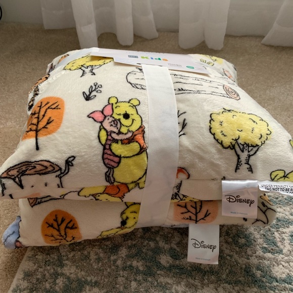 Winnie the Pooh Pillow Set of 2 - Picture 3 of 5